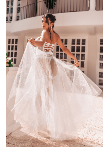 Ensemble 4 pièces blanc, bustier, string et 2 jarretières